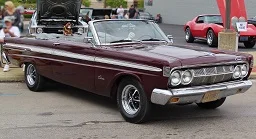 1964_Mercury_Comet_Caliente_Convertible,_front_right_(2022_Ellwood_City_Fall_Fest_&_Car_Cruise).webp