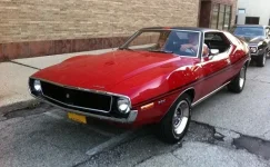 1971_AMC_Javelin_SST_red_Kenosha_street.webp