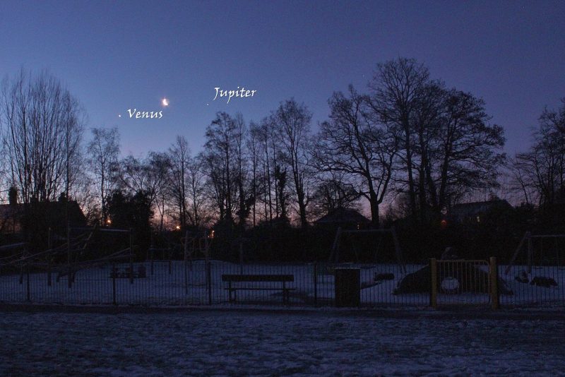 venus-moon-jupiter-1-31-2019-Steve-Pond-UK-e1548966890397.jpg
