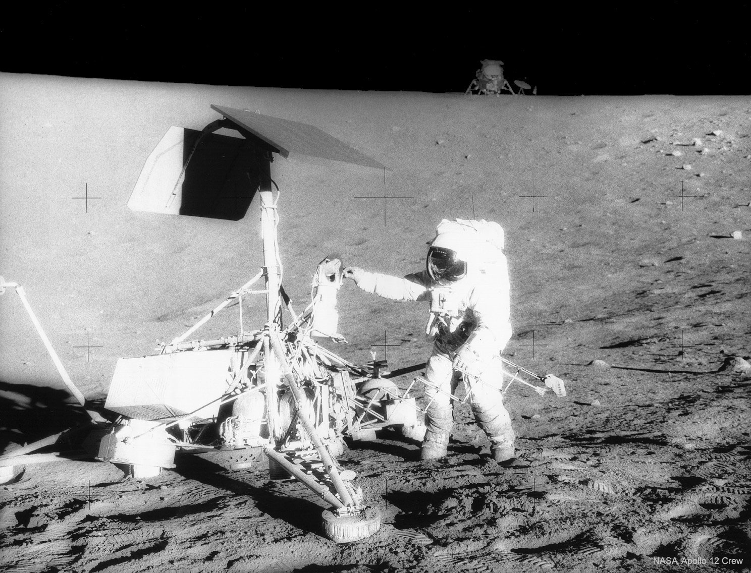 surveyor3_ap12c_1488.jpg