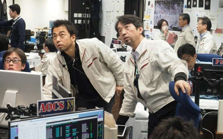 hayabusa2-scientists.jpg